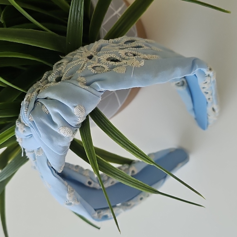 NWOT Embroidered Blue Eyelet Top Knot Headband